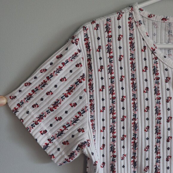 Huntington Ridge Women's Sz S/M Floral Button Down Crew Short Sleeve T-Shirt Top - Picture 3 of 9